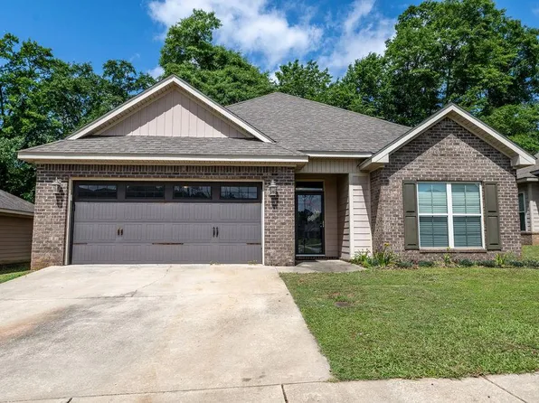 405 Deer Stand Hill Trl, Troy, AL 36079
