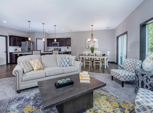 5280 Greenwood Dr, Mounds View, MN 55112