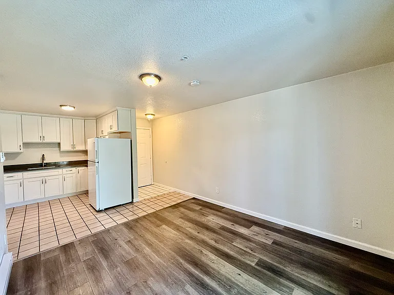 Dixon Landing Apartments — Photo 1