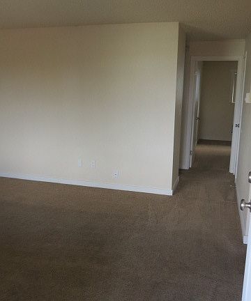 5th image of 723 N J St