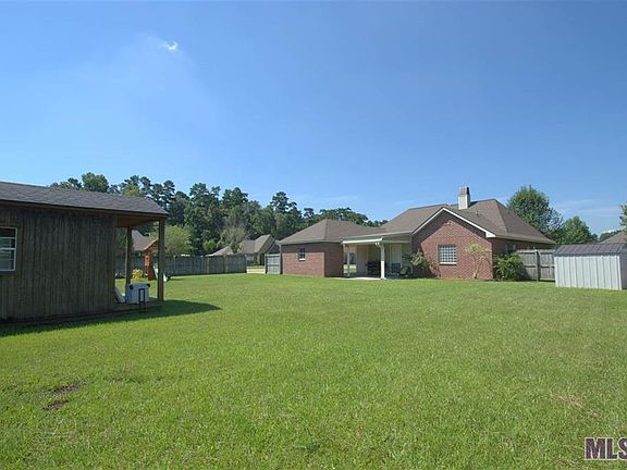 4th image of 8175 Percy Dr