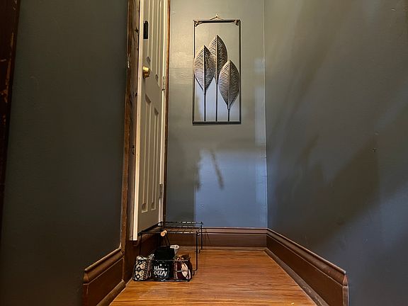 4th image of 24 E Mound St #1