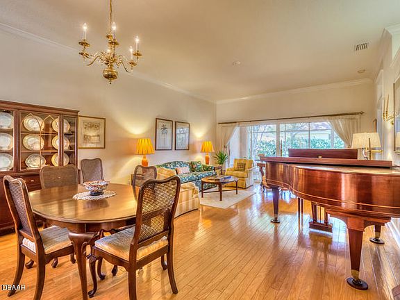 3rd image of 1162 Athlone Way