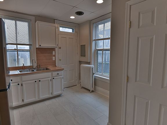 5th image of 211 Hamilton St #2