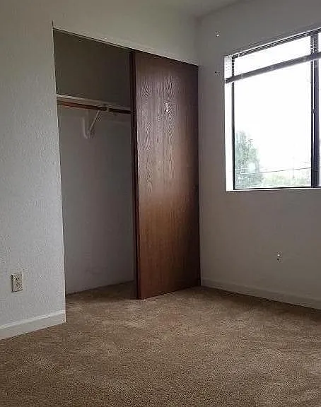 2nd Bedroom closet