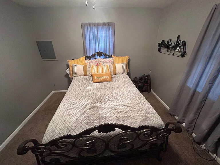 310 Betty St — Photo 12
