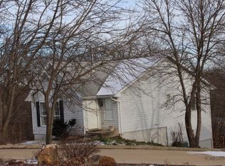 817 Magnolia Pl, Jefferson City, MO 65101