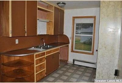 3rd image of 39956 White Pine St