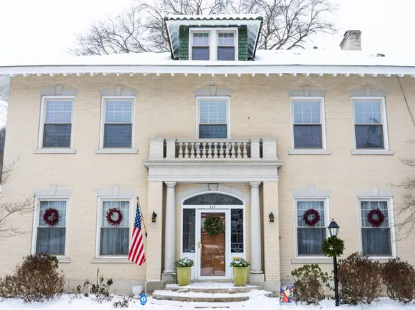 246 E 1st St, Weston, WV 26452