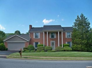 4120 Wimbledon Dr, Harrisburg, PA 17112