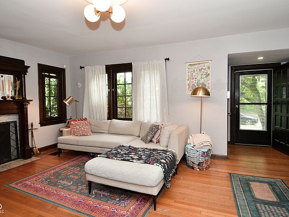 5th image of 611 Woodruff Place West Dr