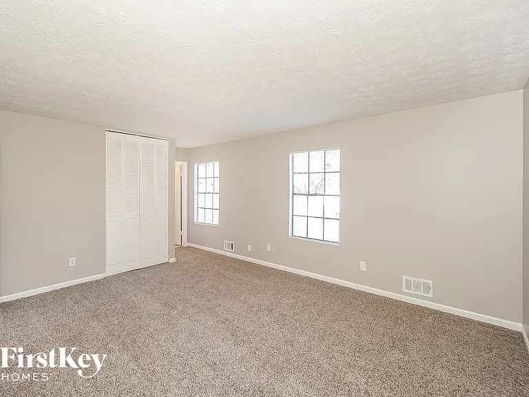 1292 Brookvale Dr — Photo 11