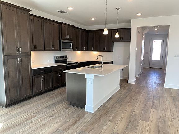 Enclave Lot 21 Kitchen