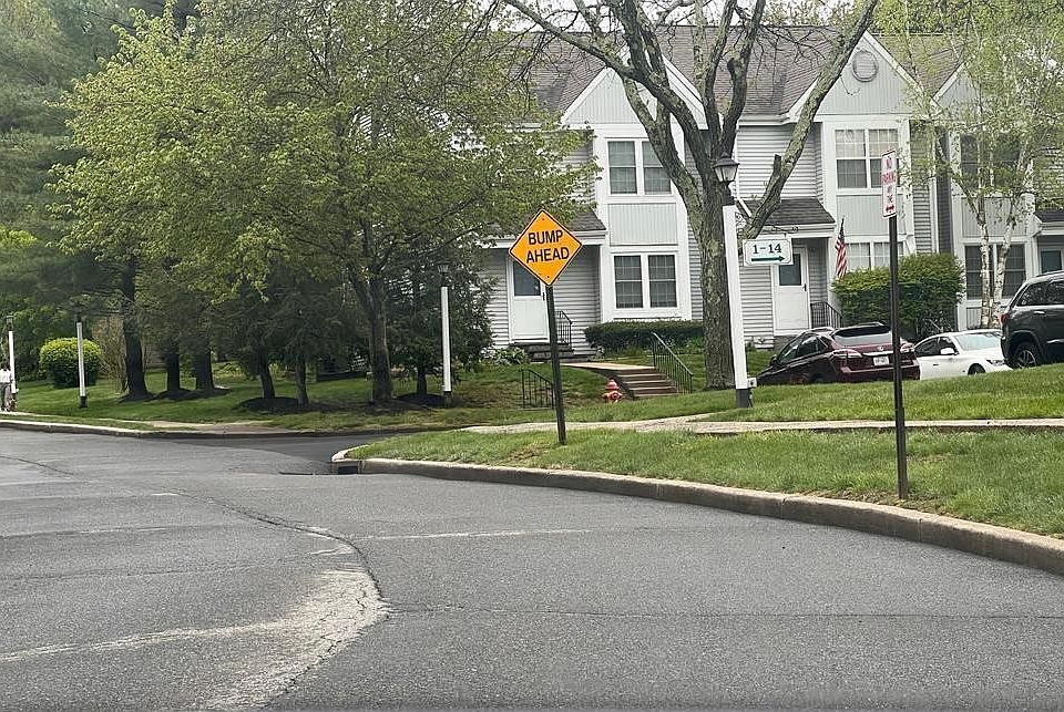 1st image of 13 Clara Ct