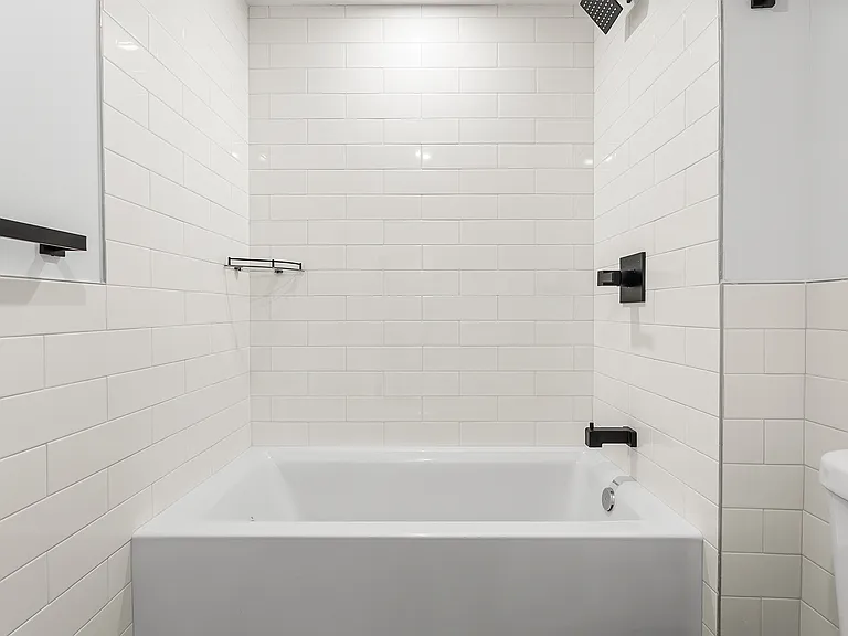 708 N 43rd St #4 — Photo 12