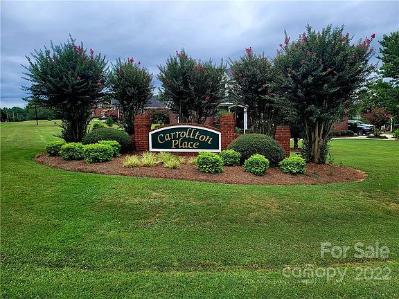 3rd image of 704 Carrollton Pl