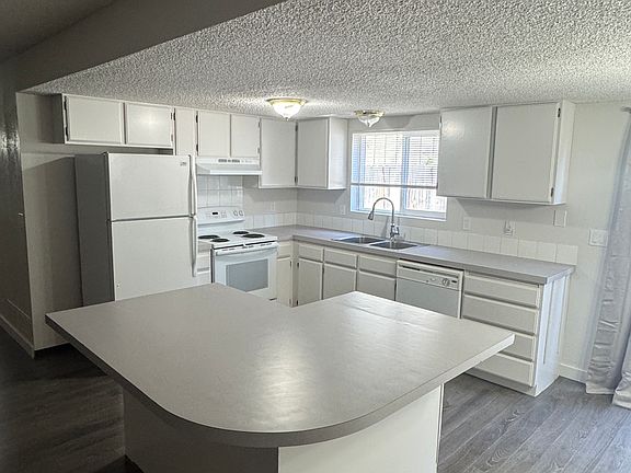 Open kitchen plan.