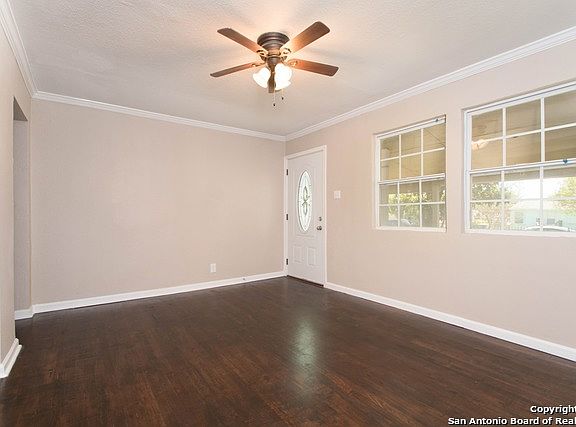 2nd image of 527 W Hermosa Dr