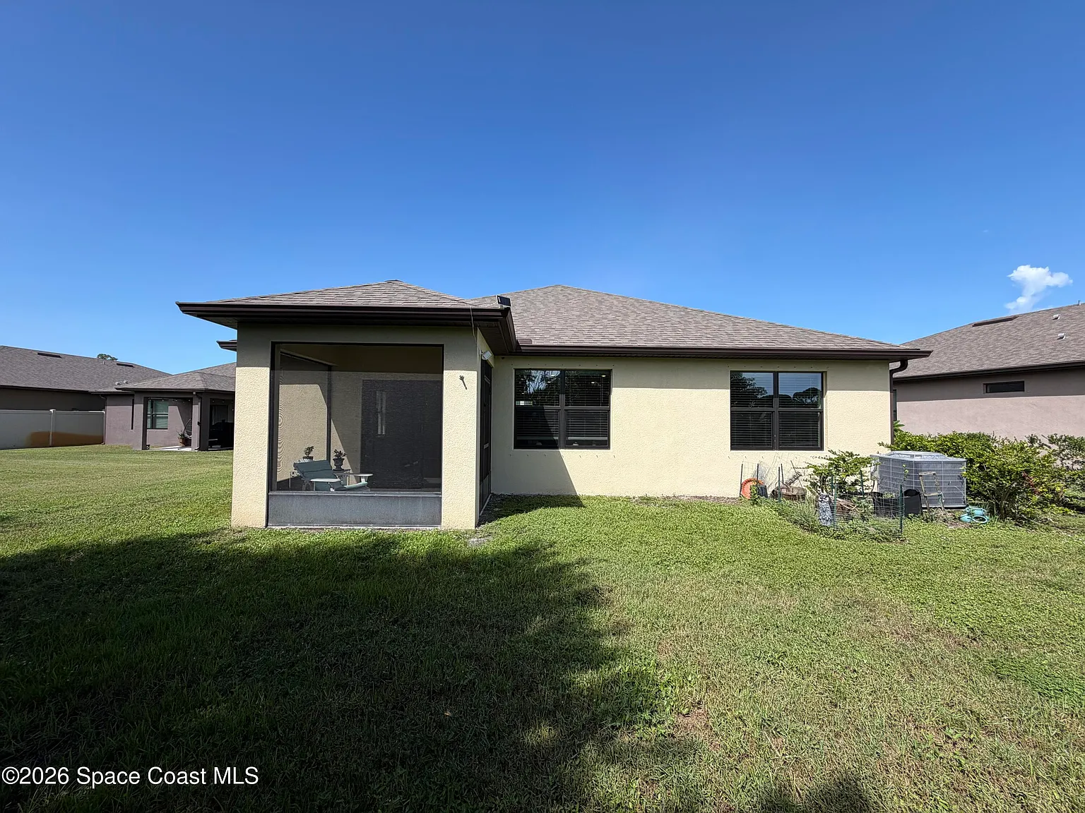 2 bed, 2.0 bath, 1672 sqft, $2,100 — Photo 4