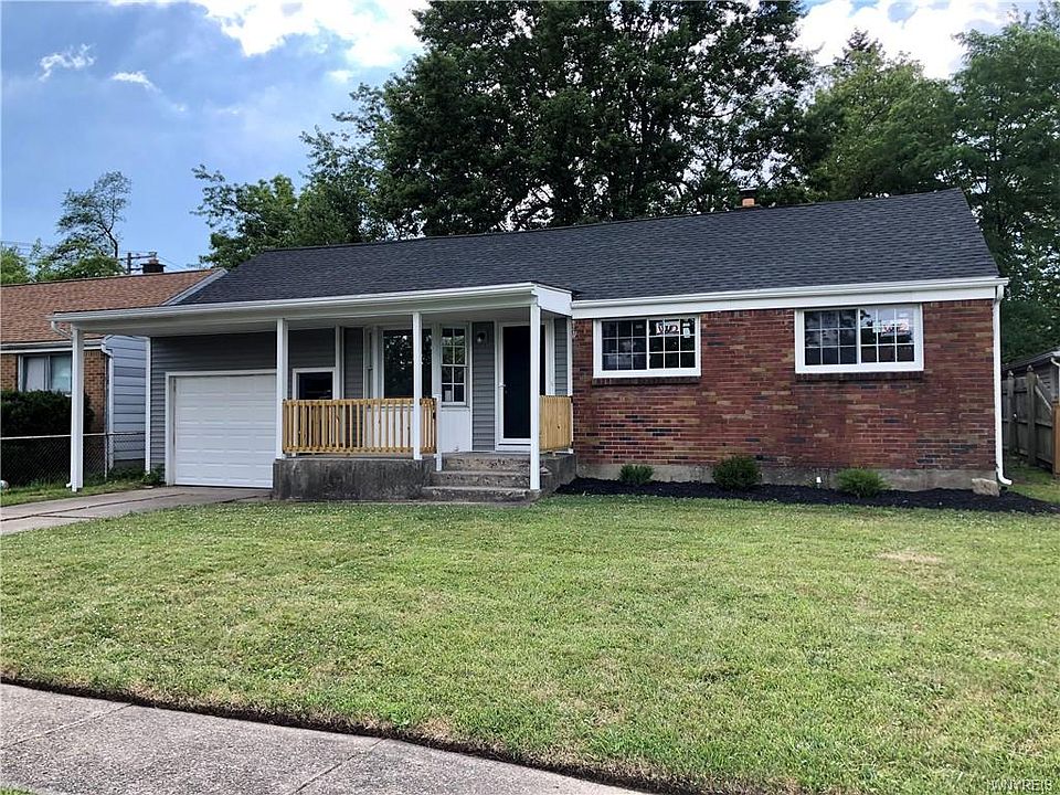 1st image of 8 Delray Dr