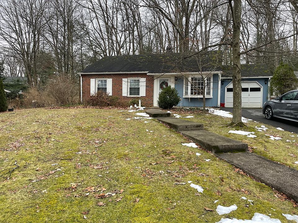1st image of 1958 Highland Dr