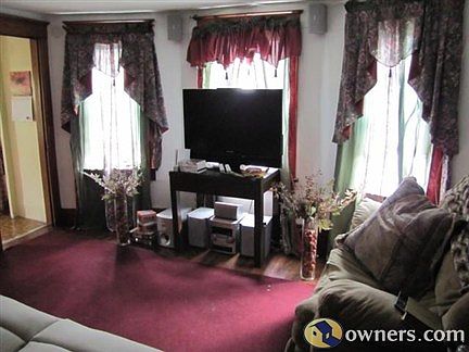 2nd image of 39 Hallenbeck Ave