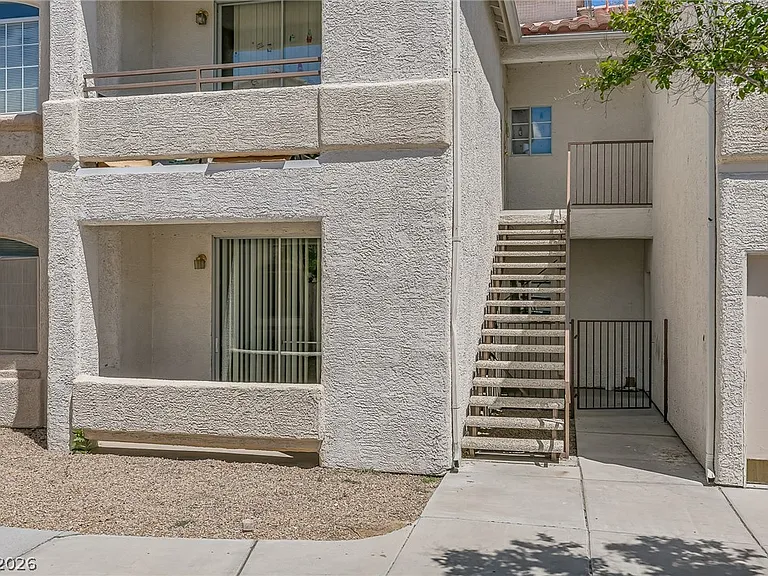 1300 S Arlington St #123 — Photo 19
