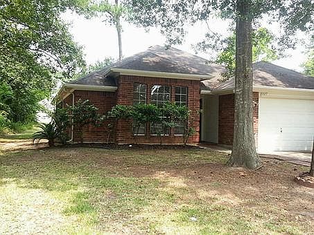 1st image of 18527 Belle Cote Dr