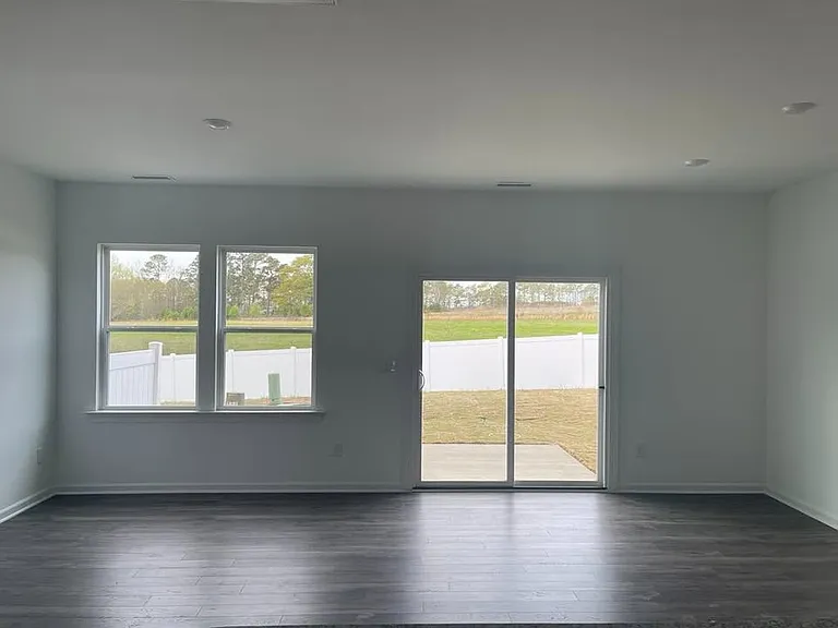265 Hank Way — Photo 10
