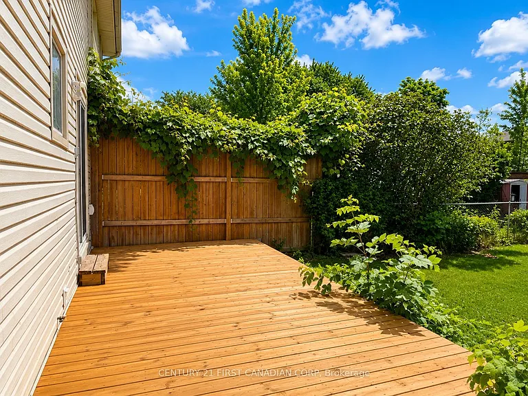 841 Jalna Blvd — Photo 20