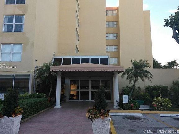 5th image of 17890 W Dixie Hwy APT 108