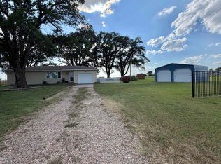 1149 N Dixon Rd, Milton, KS 67106