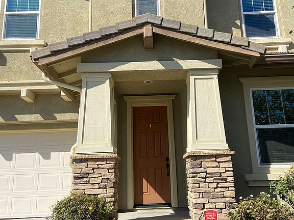 3rd image of 1368 Quigley Ct