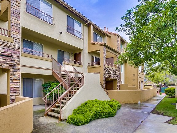 3rd image of 15383 Maturin Dr Unit 211