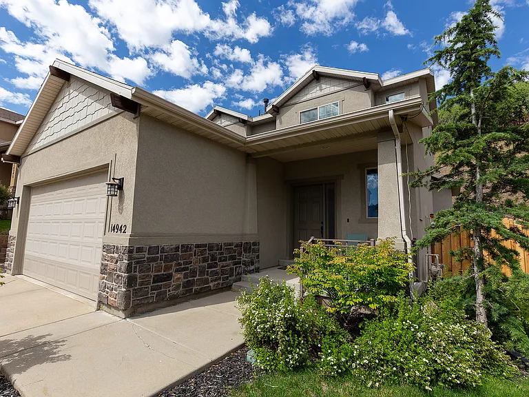14942 S Winged Bluff Ln — Photo 1