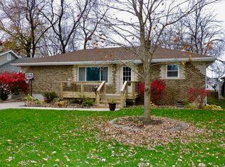 39 S Poplar St, Manteno, IL 60950