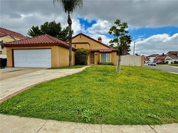 11712 Hummingbird Pl, Moreno Valley, CA 92557