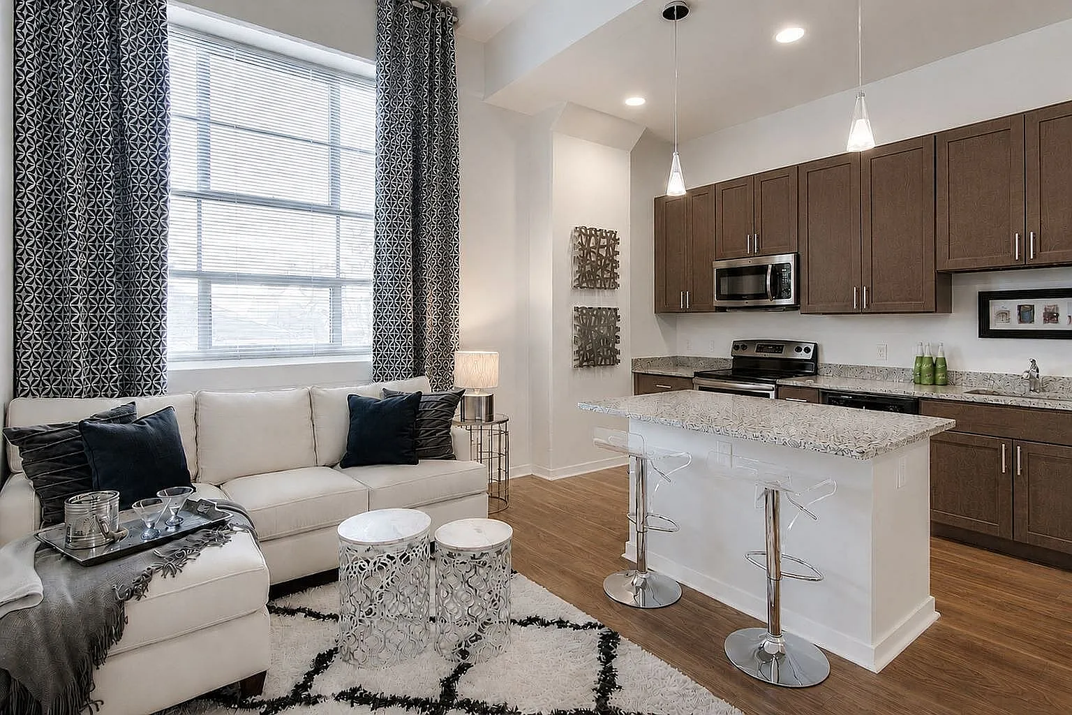 520 Park Avenue — Photo 1