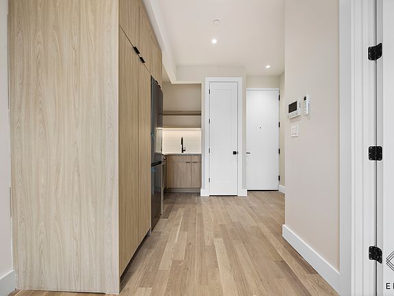 3rd image of 1080 Rogers Ave #2A