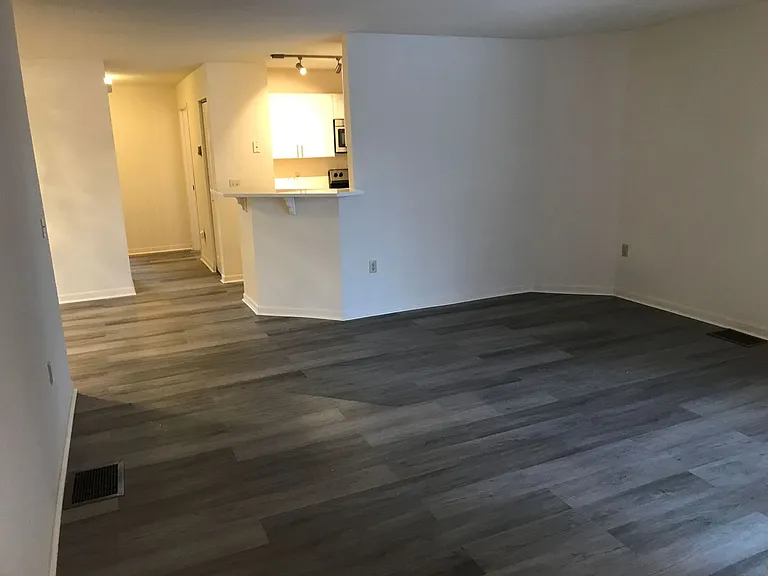 The Parkridge Apartments — Photo 33