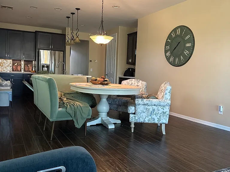 3432 E Strawberry Dr — Photo 23