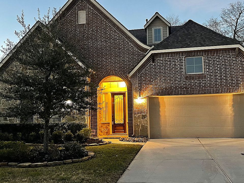 2nd image of 23423 Millbrook Dr