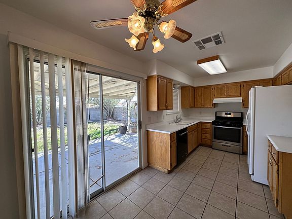 4th image of 8261 Hercules Dr