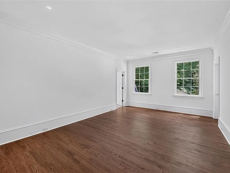 140 Valley Rd NW — Photo 42