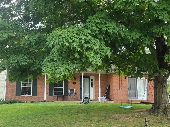 13 Frock Dr, Hanover, PA 17331