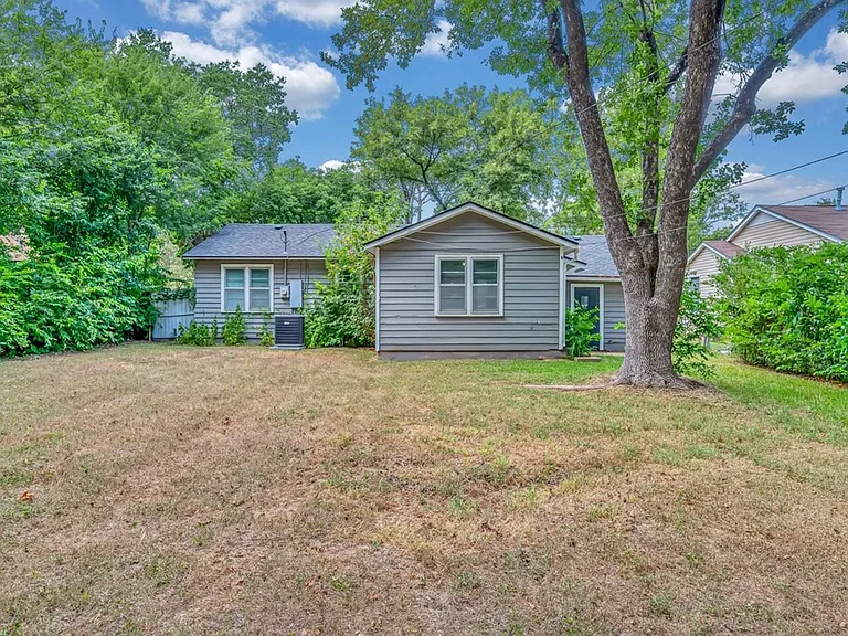 3824 James Ave — Photo 19