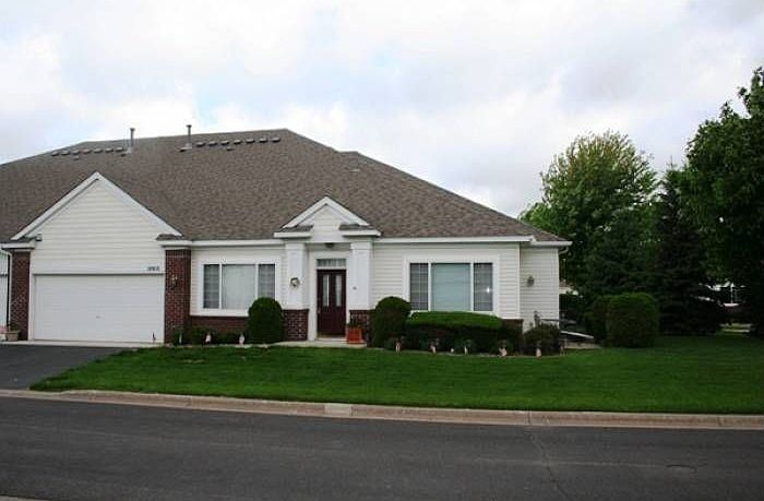 1st image of 10910 Nassau Ct NE