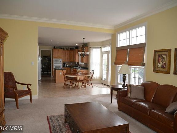 5th image of 3738 Spicebush Dr