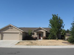 3298 Seedling Dr, Redding, CA 96001