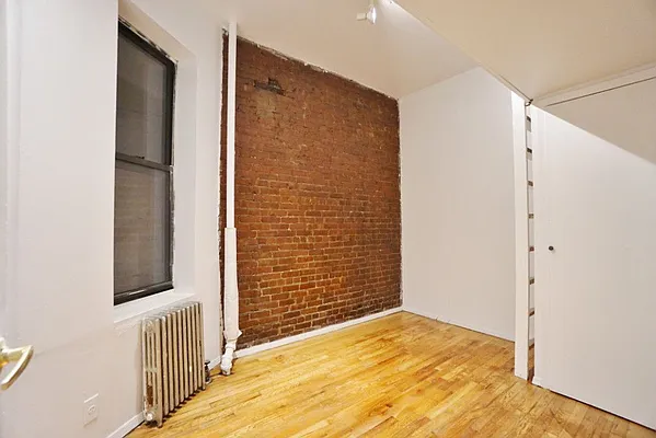 Rented by Best Apartments North Inc | media 18